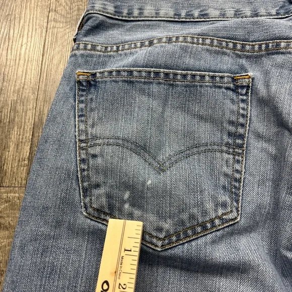 Levi’s 559 Denim Jeans - Picture 8 of 9